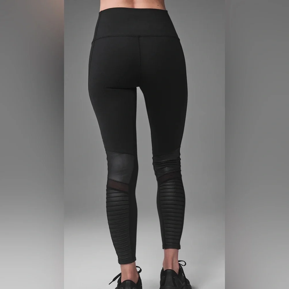 🎉ALO High-Waist Moto Legging Black Size XXS!